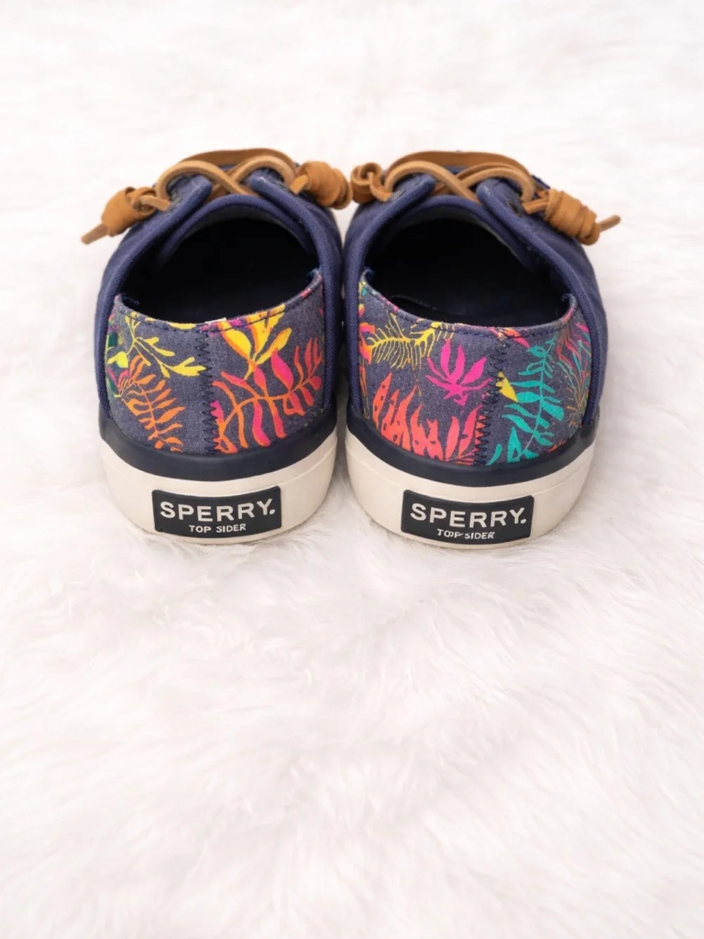 Sperry Top-Sider Navy Canvas Sneakers Floral Heel Women’s Size 6 - Picture 3 of 4